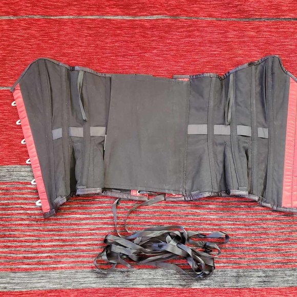 NEW GORGEOUS Corset 🔥 Size 24 - Picture 12 of 16